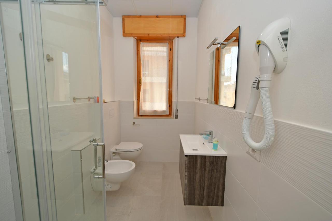 B&B Linae - Residence Alba Adriatica Exteriör bild