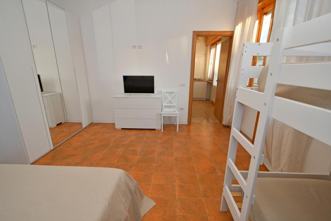 B&B Linae - Residence Alba Adriatica Exteriör bild